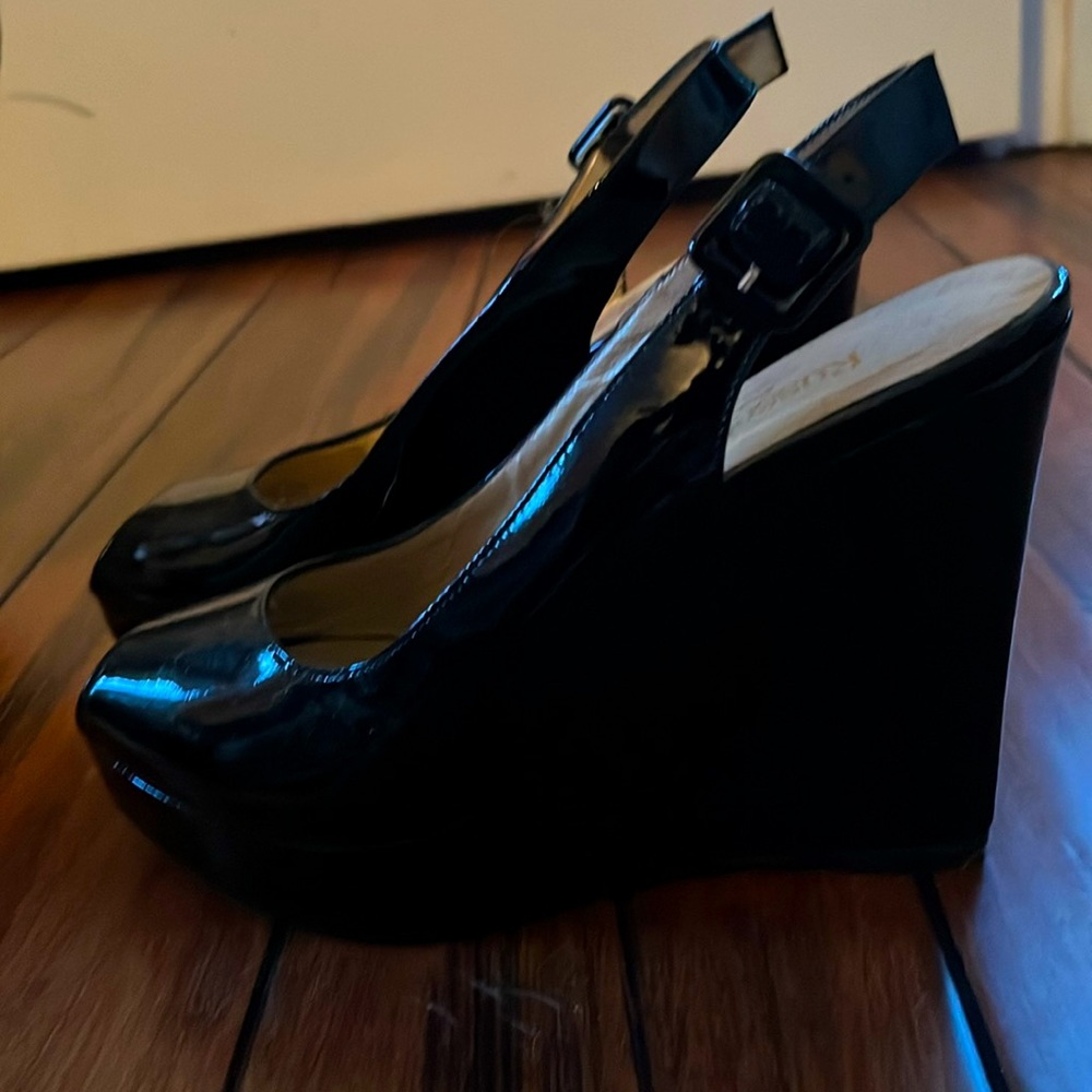Wedge heels